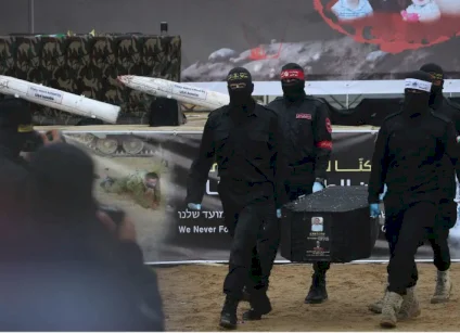 قناة عبرية: فريق دولي مشترك سيدخل غزة خلال الـ 24 ساعة المقبلة للبحث عن جثث إسرائيليين
