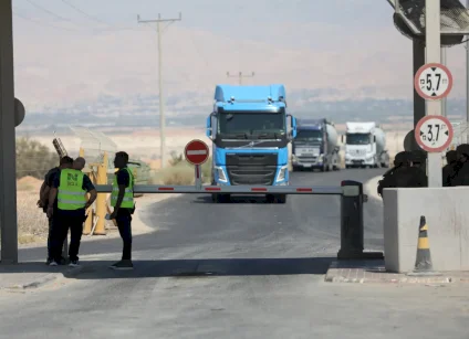 بعد ضغوط أميركية: إسرائيل تعلن فتح معبر الكرامة "التجاري" الأربعاء