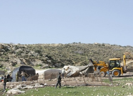 مستوطنون يقيمون بؤرة استيطانية بين جبع وصانور جنوب جنين (فيديو)