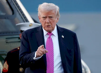 ترمب: أدرس توجيه ضربة عسكرية محدودة إلى إيران