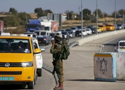 الاحتلال يعتقل صحفية وصحفي على حاجز عسكري شمال رام الله
