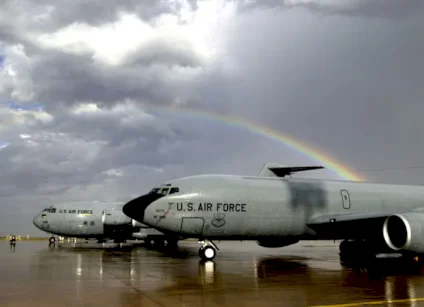 شحنات عسكرية نحو القوقاز.. هل تطوق أمريكا جبهة إيران الشمالية؟