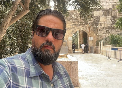 محدث: الاحتلال يفرج عن الصحفي أحمد جلاجل ويبعده عن المسجد الأقصى