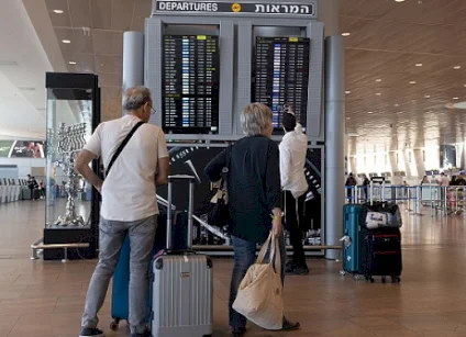 دول عديدة تجلي دبلوماسييها وتطلب من مواطنيها تجنب السفر لإسرائيل وإيران