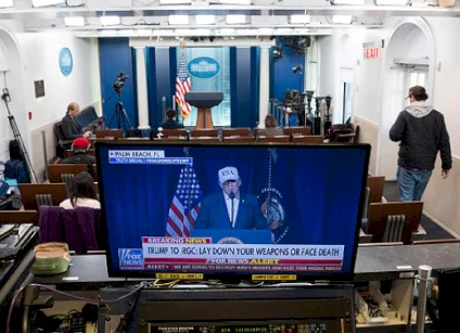 ترامب: لدي نقاط خروج من الحرب على إيران.. وتل أبيب تتحدث عن تهيئة الظروف لإسقاط النظام