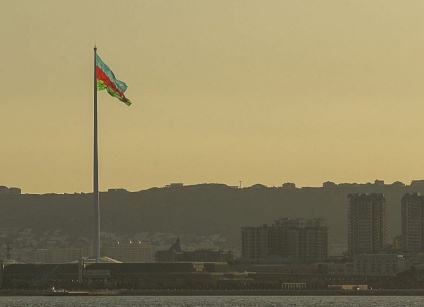 أذربيجان تجلي طاقمها الدبلوماسي من إيران غداة تعرضها لهجوم بمسيرات