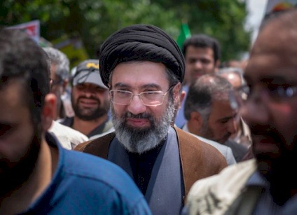 اختيار مجتبى خامنئي مرشدا جديدا لإيران