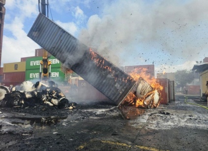 قصف إيراني يشعل النيران في ميناء حيفا ويكبّد خسائر بالملايين (فيديو) 