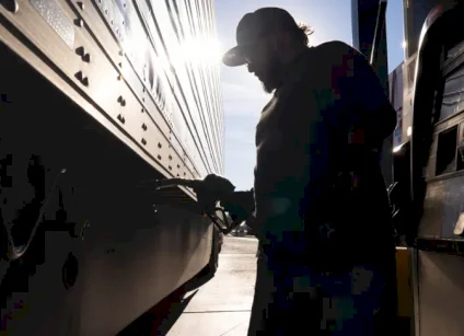 الاقتصاد العالمي تحت ضغط الحرب مع ترقب تراجع مؤشرات الأعمال