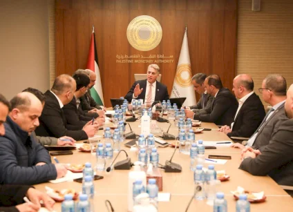 "سلطة النقد" و"نقابة المهندسين" و"اتحاد المقاولين" يناقشون خطة تطبيق قانون خفض استخدام النقد