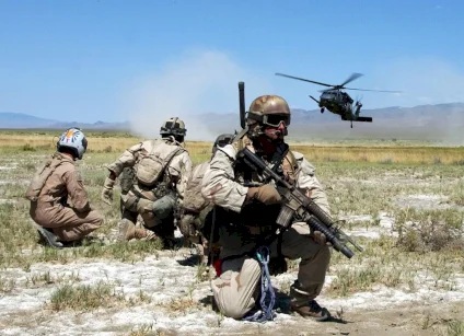 كيف تستعيد القوات الأميركية طياريها من قلب مناطق القتال؟