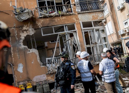 مسؤول إسرائيلي يقدر استمرار "القتال المكثف" مع إيران لأسبوع آخر على الأقل