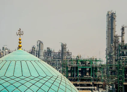 إسرائيل تقصف أكبر منشأة بتروكيميائية بإيران.. ونتنياهو: "نُدمّر آلة المال للحرس الثوري"