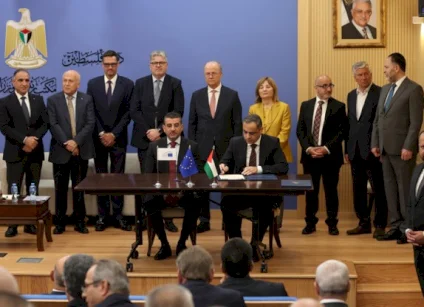 البنك الوطني وسلطة النقد يوقعان اتفاقية إطارية للتمويل بقيمة 50 مليون دولار أمريكي دعماً للشركات الصغيرة والمتوسطة ومتناهية الصغر في فلسطين