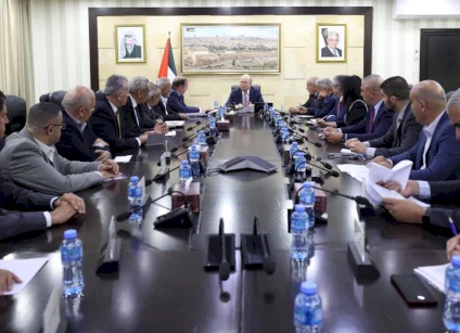 مصطفى: توفير الإيواء الكريم للعائلات النازحة أولوية إلى جانب العلاج والتعليم رغم الأزمة المالية والتحديات الراهنة