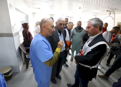 المدير الإقليمي للصليب الأحمر يصف الوضع بغزة: السكان يعيشون حياة لا يمكن تحملها