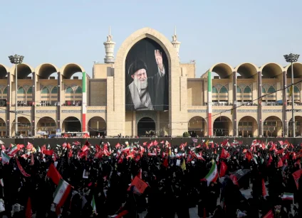 إيران تبدأ مراسم تشييع خامنئي رسمياً