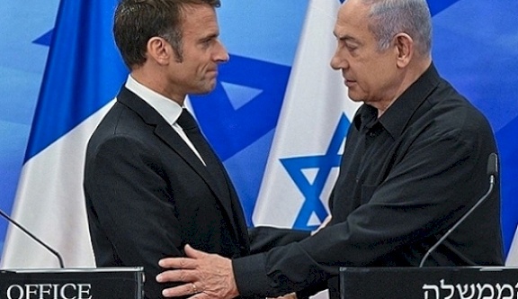 فرنسا توافق على طلب إسرائيل بالسماح لطائرة نتنياهو باستخدام مجالها الجوي