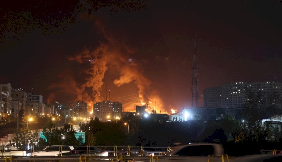 قنوات عبرية: إسرائيل تستعد لأن تبادر إيران بالهجوم وتواصل تأهبها