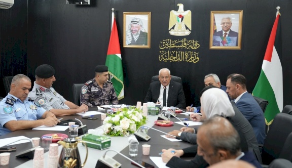 وزير الداخلية يترأس اجتماع المجلس الأعلى للدفاع المدني