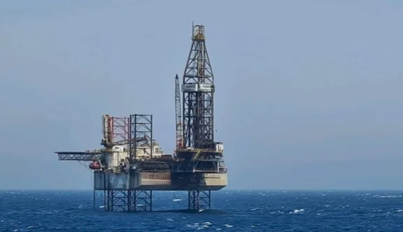 مجموعة السبع تناقش الإفراج عن النفط من مخزونات الطوارئ