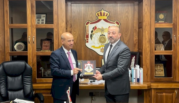 لقاء رسمي يؤكد متانة التعاون بين النيابة العامة الفلسطينية ونظيرتها الأردنية 