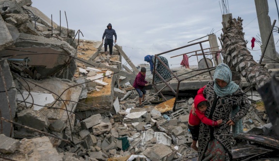 تنديد بخطواتها.. إسرائيل تسعى لفرض "سيطرة سياسية" على أنشطة منظمات إنسانية تنشط بغزة