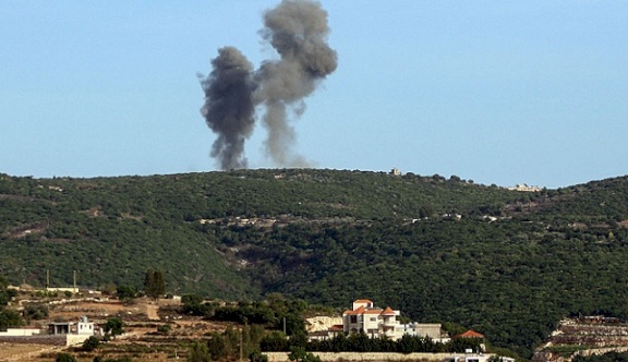 إسرائيل تكثف من غاراتها على لبنان