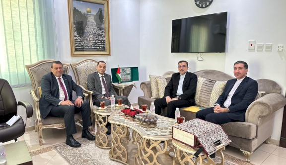 שגריר פלסטין חדי שבלי מקבל את שגריר איראן בג'דה