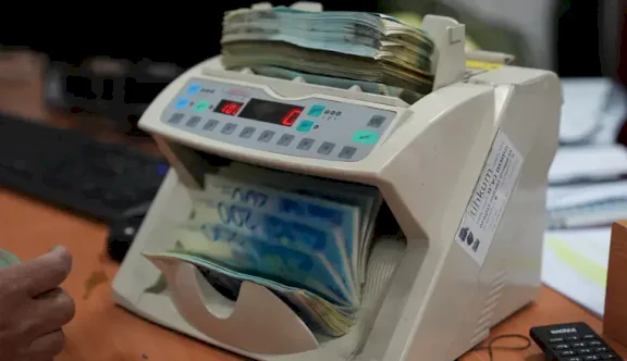 إسرائيل تحول رسميًا مبلغ 149 مليون شيكل من أموال المقاصة لصالح إسرائيليين