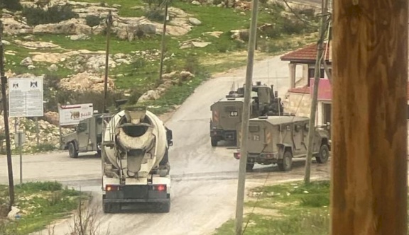 الاحتلال يقتحم مراكز إيواء النازحين في جنين (صور)