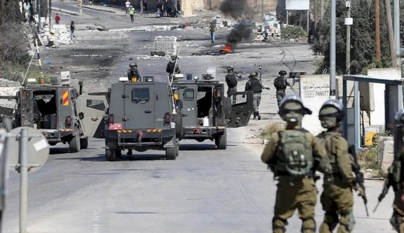 إصابتان إحداهما خطيرة برصاص الاحتلال في بلدة بيت فوريك