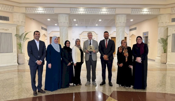 وفد من جامعة النجاح الوطنية يزور جامعة الشارقة ومركز الشيخة جواهر للدراسات الفلسطينية لتعزيز الشراكات الأكاديمية ‏والبحثية
