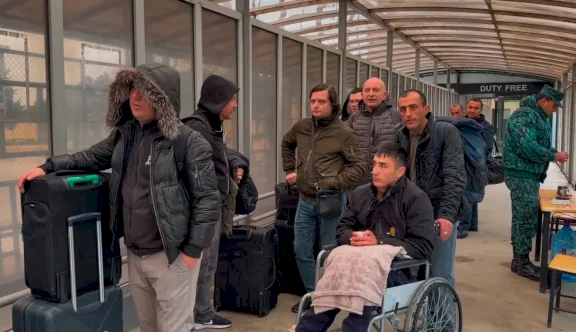 أذربيجان تسحب دبلوماسييها من إيران