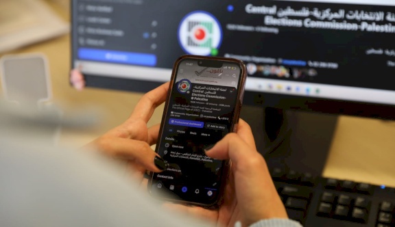 لجنة الانتخابات: إقبال غير مسبوق على المنصات الرقمية مع اقتراب يوم الاقتراع