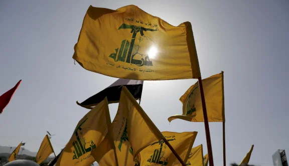 حزب الله: ندعو السلطة اللبنانية لتصحيح علاقتها مع إيران