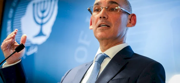 محافظ بنك إسرائيل: الحرب تلحق ضرراً بالغاً بالنشاط الاقتصادي واستمرارها سيخلق تحديات مالية أكبر 