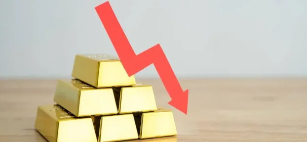 تراجع طفيف لأسعار الذهب مع ترقب صدور بيانات اقتصادية