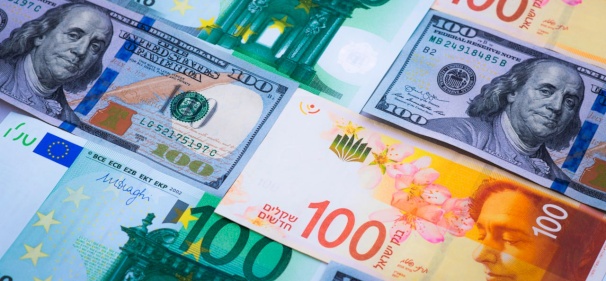 الدولار يواصل انخفاضه أمام الشيكل وعالميًا أمام العملات الأخرى