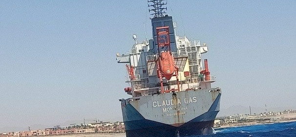 مصر تعزز واردات الغاز عبر تسهيلات بحرية في الأردن