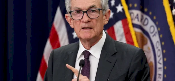 باول يتجه لخفض أسعار الفائدة رغم انقسام الفيدرالي