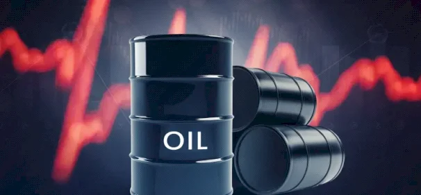أسعار النفط تتجه لتحقيق مكاسب أسبوعية قوية