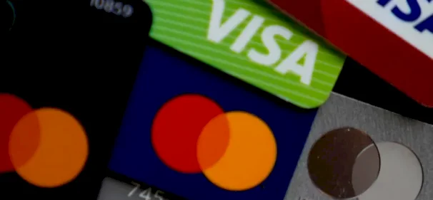تحذيرات من اعتماد أوروبا على "فيزا" و"ماستركارد" الأمريكيتين