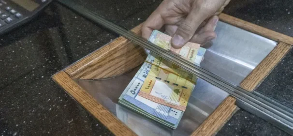 Lebanon Approves Increase in Public Sector Salaries and Raises Taxes