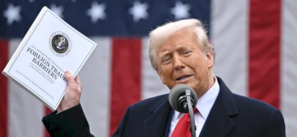 بدء تطبيق تعريفات ترامب الجمركية الجديدة 10% على واردات دول العالم