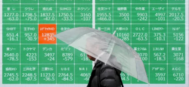 خسائر حادة للأسهم الآسيوية تحت وطأة قفزات النفط والغاز