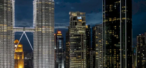 الأموال تتدفق إلى ماليزيا بينما تهز حرب إيران أسواق آسيا