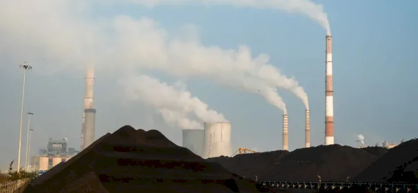 صدمة الطاقة تعيد الفحم للواجهة وتعرقل جهود خفض الانبعاثات