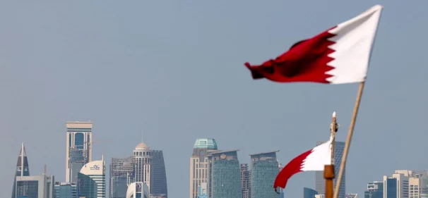 القطاع الخاص القطري غير النفطي يدخل دائرة الانكماش في مارس متأثراً بظروف الحرب