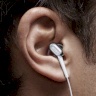 Casques et écouteurs révolutionnaires avec microphones intégrés dans l'étui et une batterie de 100 heures d'autonomie
